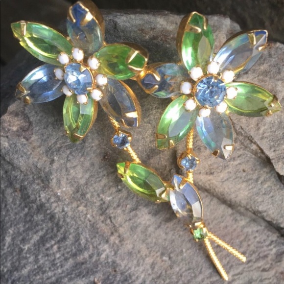 Flowers of Summer Pale Bue & Green Pin Brooch - Picture 3 of 6